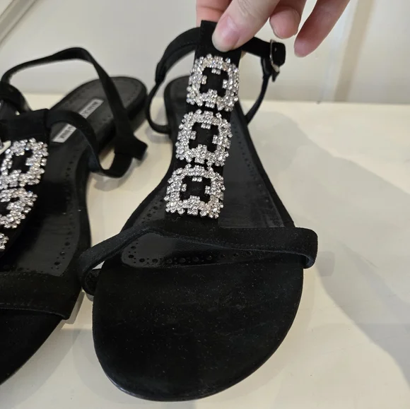 Manolo Blahnik Black Suede Crystal T-Strap Sandals Size 41 - Picture 4 of 8